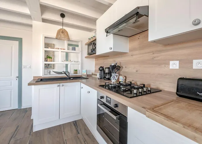 Casa vacanze Maison à 50m De La Mer, 4 Adultes Et 2 Enfants *