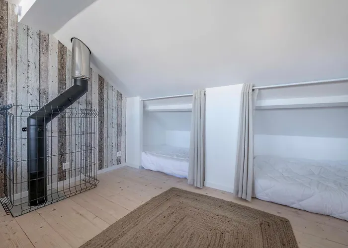 Maison à 50m De La Mer, 4 Adultes Et 2 Enfants *